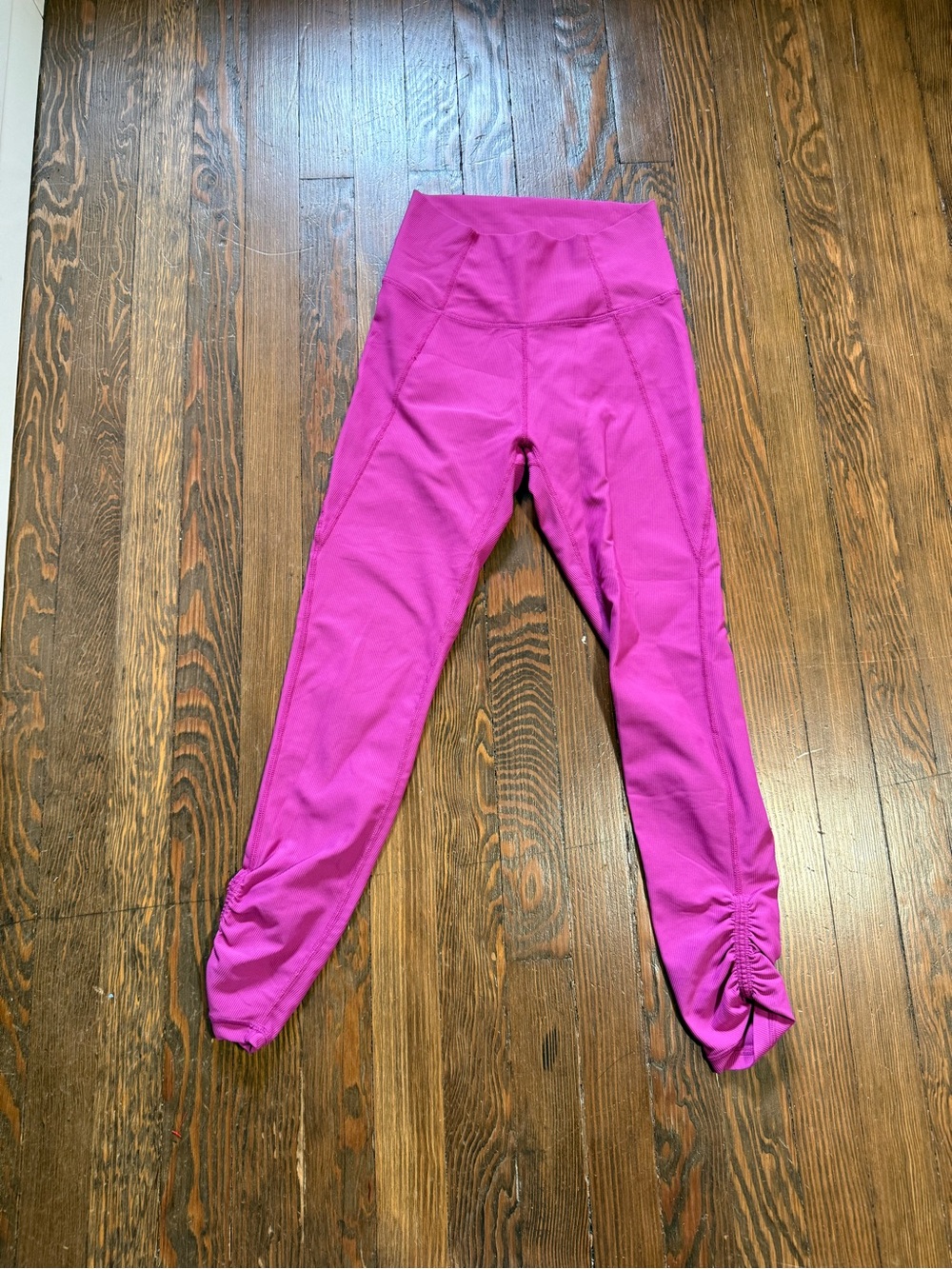 Wilo The Label High-Rise Magenta Ruched-Ankle Leggings for Women